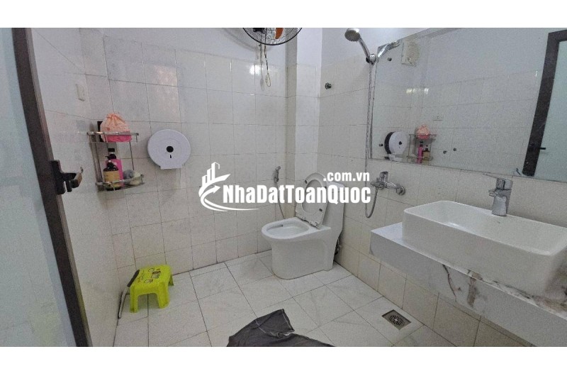 Bán nhà Thái Thịnh 35m 4 tầng MT4.3m lô góc, kinh doanh hơn 13 tỷ.